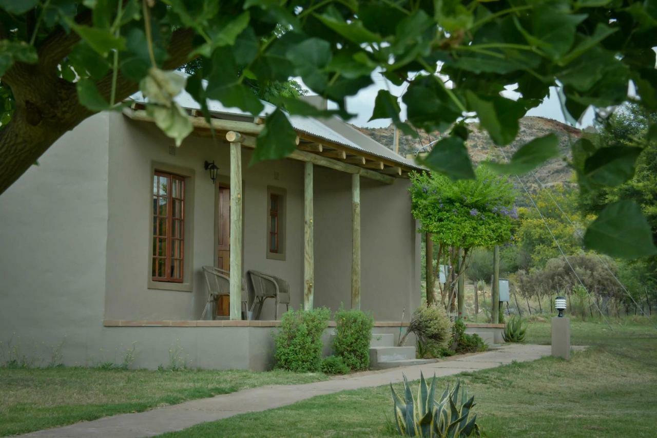 Thabile Lodge Oudtshoorn Exterior foto